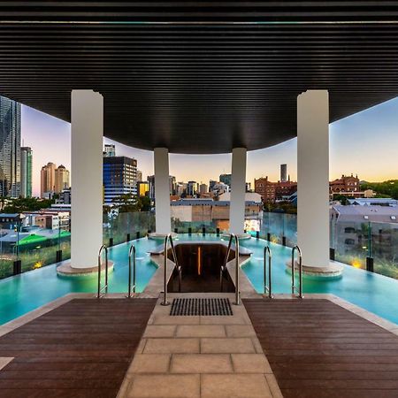 Aparthotel Fv By Peppers à Brisbane Extérieur photo The pool at the rooftop of the Emporium South Bank