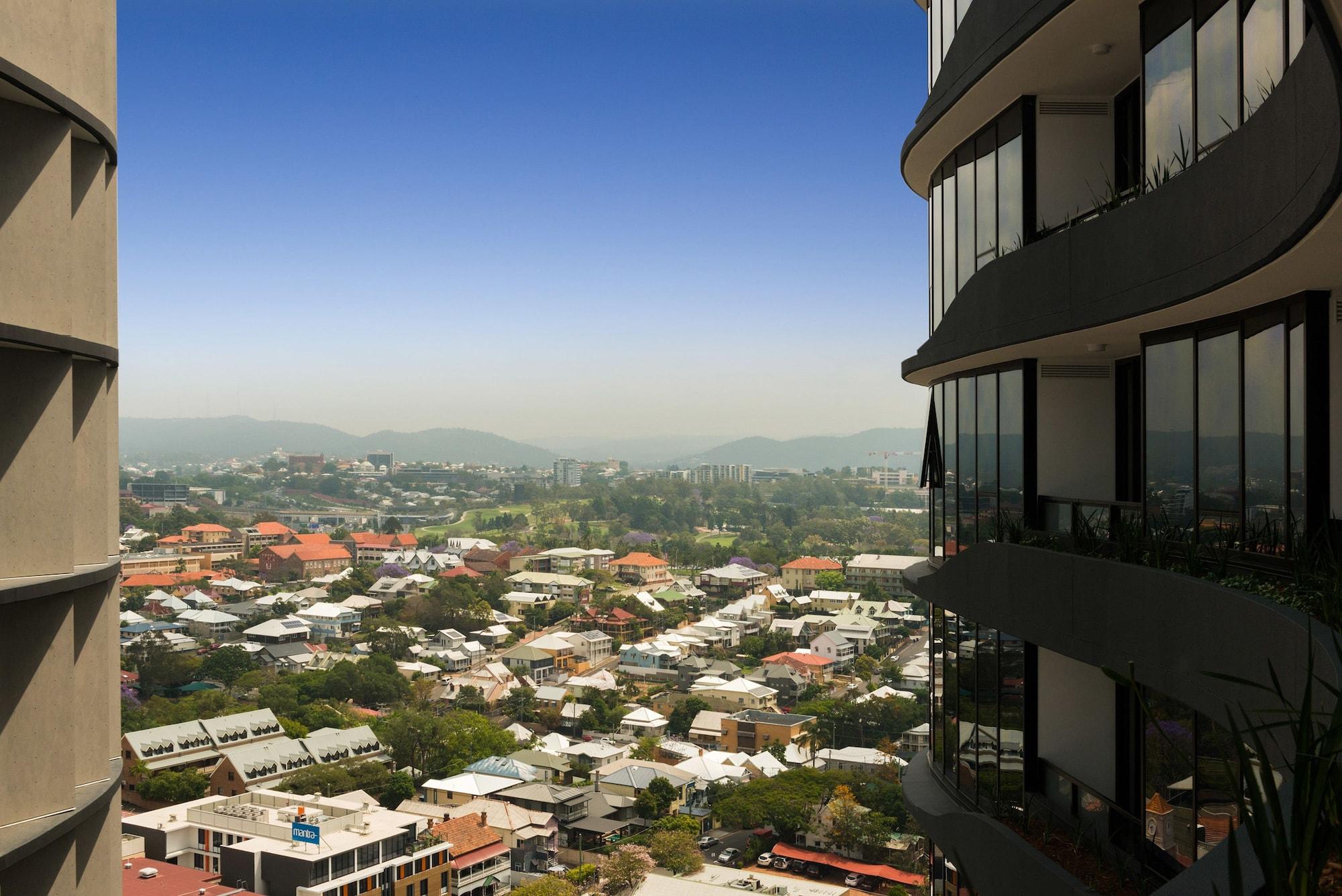 Aparthotel Fv By Peppers à Brisbane Extérieur photo View of the suburb from the east