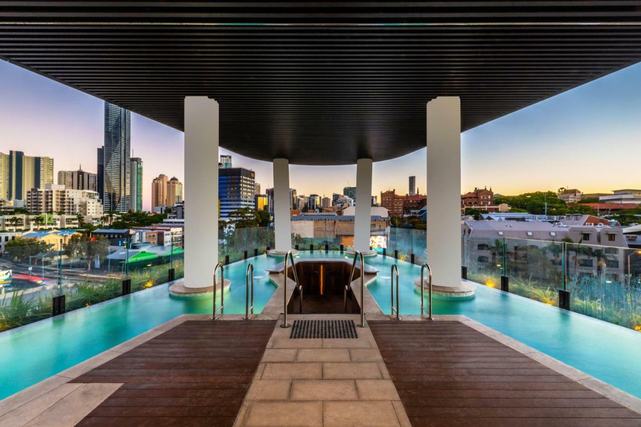 Aparthotel Fv By Peppers à Brisbane Extérieur photo The pool at the rooftop of the Emporium South Bank